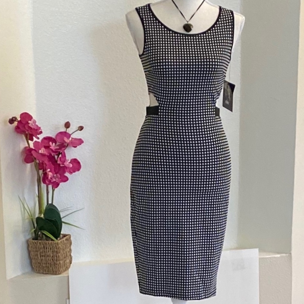 MARILYN MONROE Black and White Dress